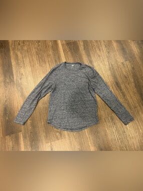 Old Navy Heathered Dark Gray Long Sleeve Crewneck Tee
